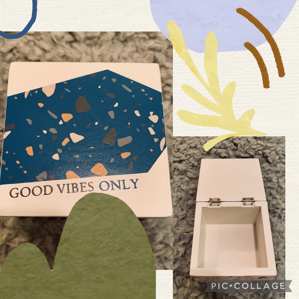 SALE! New Good Vibes Only Hinged Box by Primitives by Kathy